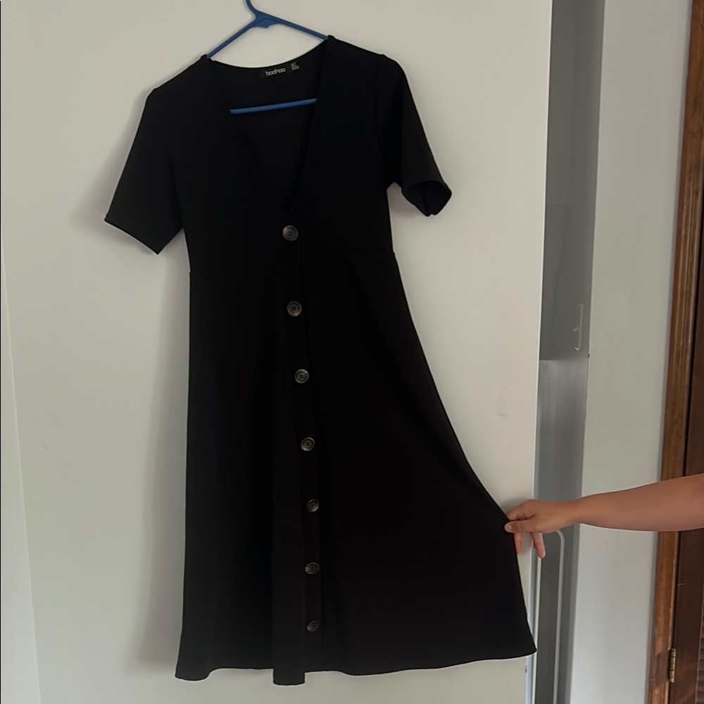 Boohoo Black Buttoned A-Line Midi Dress